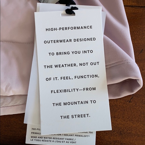 Lululemon-Down for it all vest - Picture 6 of 8